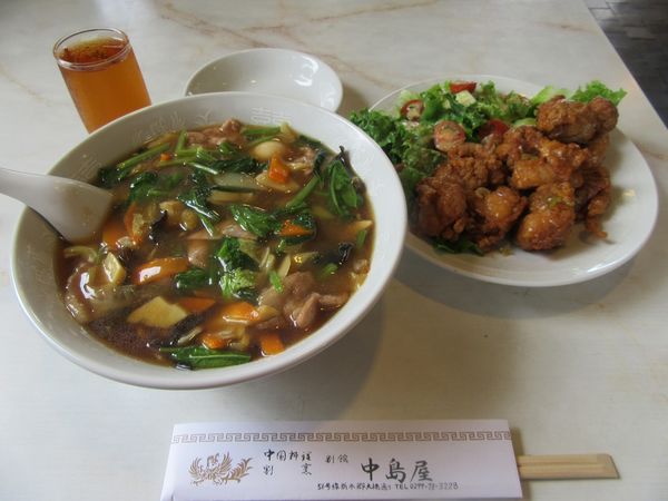 「五目そば（７５０円）＋若鶏の唐揚げ１０００円」@中国料理 別館 中島屋の写真