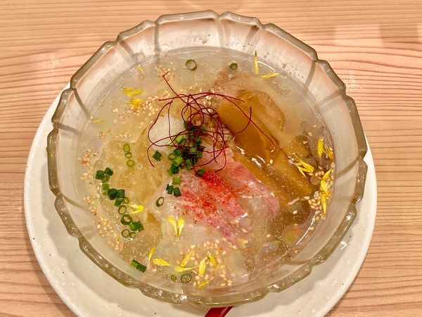 「限定　冷やし鯛塩そば　半麺　980」@鯛塩そば 灯花 ペリエ千葉店の写真