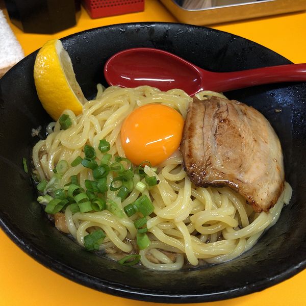 「冷やし卵とレモン(840円)、追い飯(100円)」@大友食堂 3rd seasonの写真