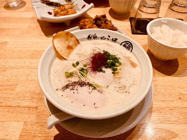 「鶏白湯らーめん」@泉鶏白湯鶏神の写真