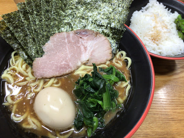 「みそラーメン(硬濃多)+のり増し+半熟玉子+♾ライス 950円」@麺家 紫極の写真