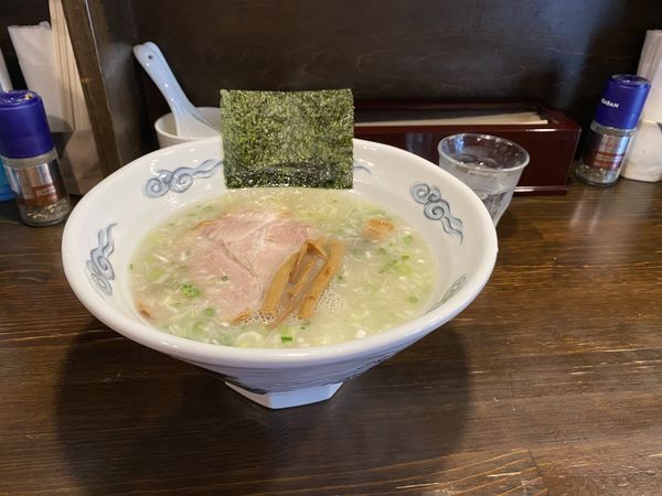 「げんこつ塩　大盛（サービス）」@二代目 げんこつ屋の写真