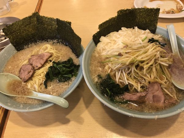 「トロラーメン」@ラーメンショップ 椿 玉造店の写真