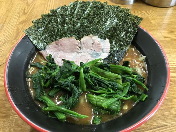 「のり・ほうれん草ラーメン」@麺家 紫極の写真