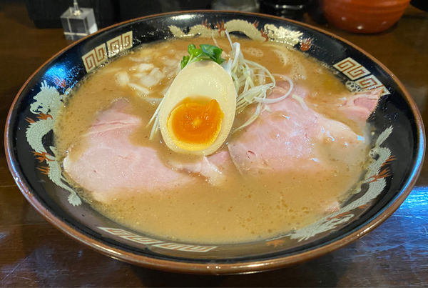 「魚豚骨ラーメン850円」@魚と豚と黒三兵の写真