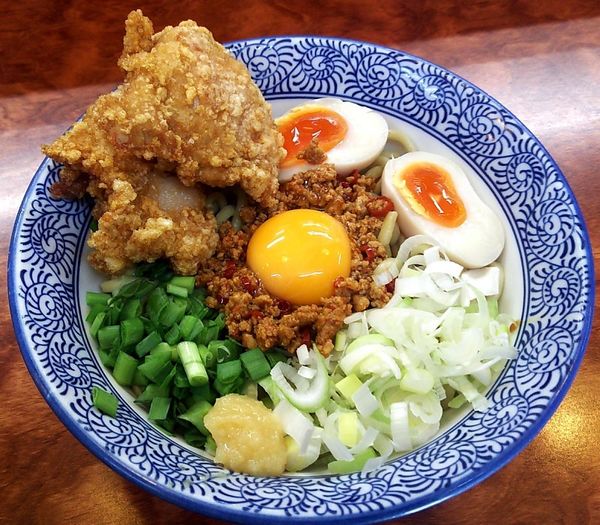 「台湾まぜそば+名物からあげ入りセット」@自家製太麺 元気屋の写真