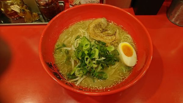 「博多豚骨ラーメン」@好き麺屋の写真