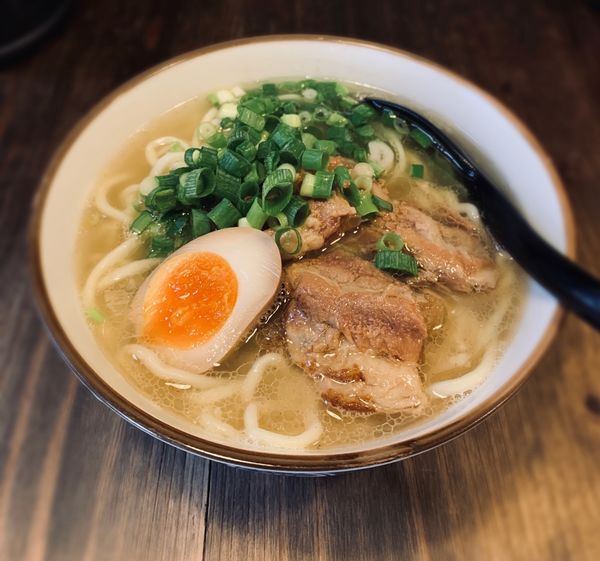 「沖縄そば（紅生姜抜き￥750）」@ホロトン 東中野駅前店の写真