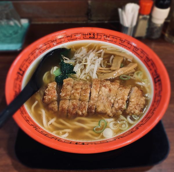 「排骨拉麺(¥870)」@万世麺店 新宿西口店の写真
