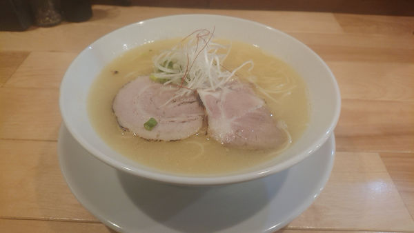 「淡玉そば」@鶏白湯淡玉らーめん 麺舗 作一の写真