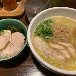 鶏白湯ラーメン