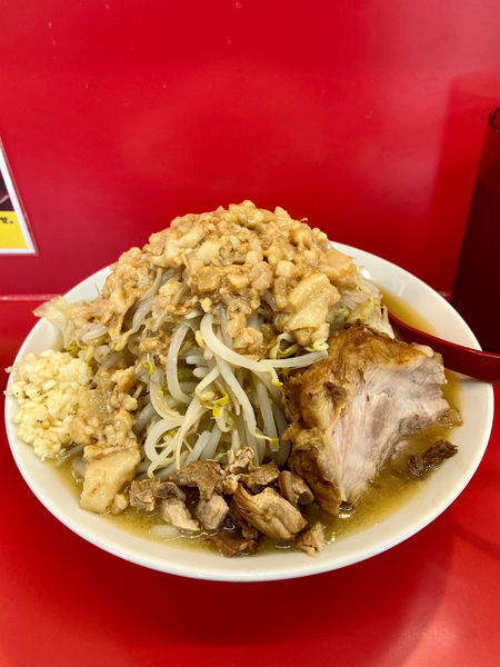 「中ラーメン」@立川マシマシ 古河125号店の写真