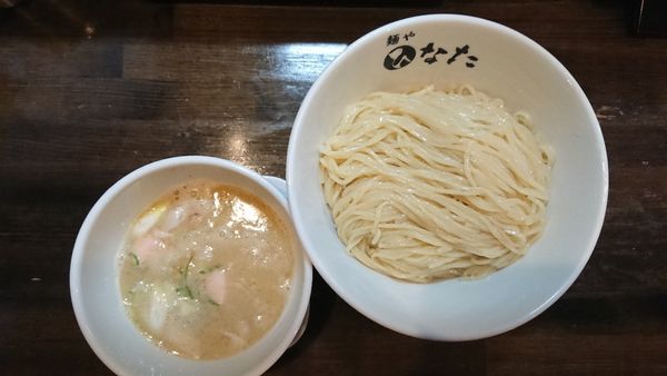 「神戸プレミアムポークシリーズ 豚骨鮭節つけ麺 300g950円」@麺や ひなたの写真