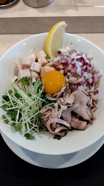 「鶏油まぜそば　830円」@鶏白湯泡ramenたまきの写真