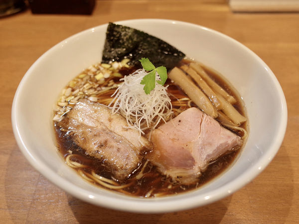 「淡麗醤油らー麺…780円」@麺処 湯咲の写真