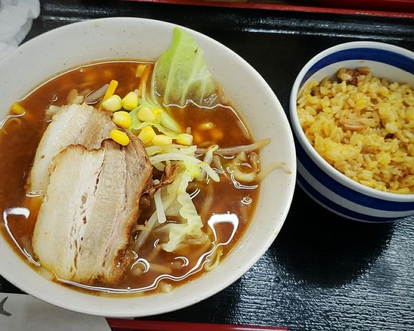 「味噌ラーメンセット ８３０円」@市場食堂の写真