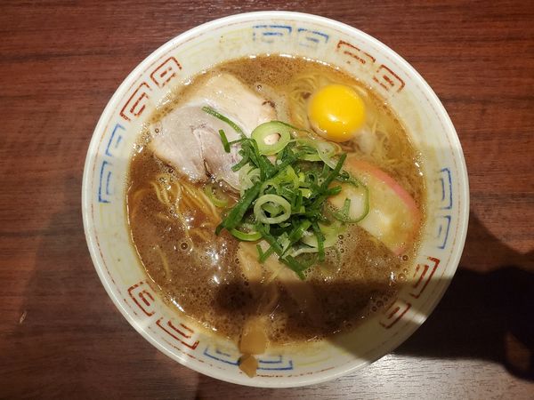 「月見中華そば」@紀州和歌山ラーメン まっち棒 溝の口店の写真