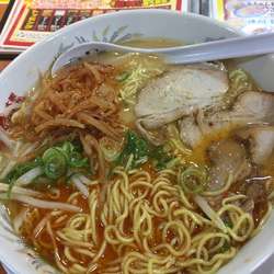 四川辛ダレとんこつラーメン