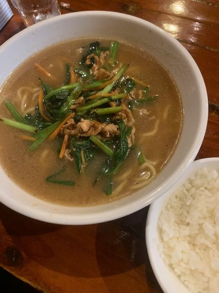 「スタミナ麺 850円　サービスライス付き」@長崎ちゃんぽん皿うどん どんくの写真