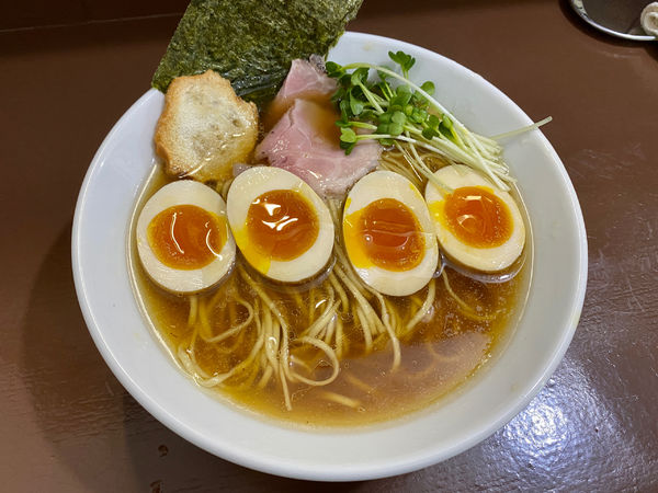 「W半熟味玉中華そば」@中華そば うお青の写真