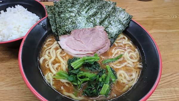 「ラーメン のり増し ライス」@麺家 紫極の写真