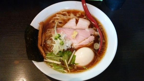 「豊穣清湯醤油 手揉み麺(醤油)+味玉¥950-」@麺処 夏海の写真