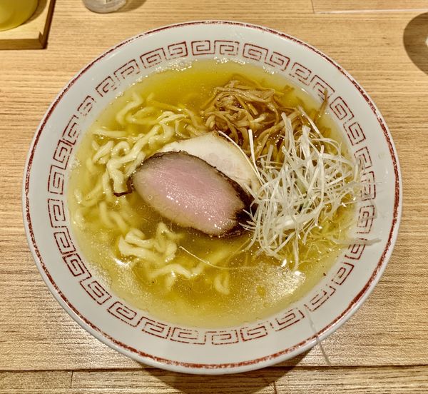 「中華そば塩煮干し　¥780」@超多加水自家製手揉み麺 きたかた食堂の写真