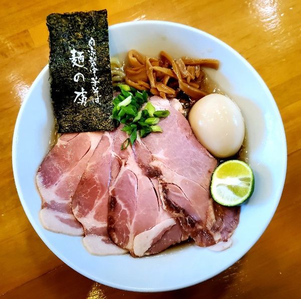 「冷やしすだち中華そば」@自家製中華そば 麺の虜の写真