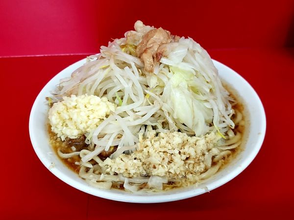 「ラーメン 750円　ニンニク、生姜、アブラ」@ラーメン二郎 大宮公園駅前店の写真