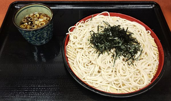 「ざるそば」@信州生そば みのがさ 神田和泉町店の写真
