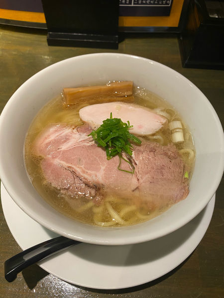 「ラーメン（塩・太麺）」@麺屋 食べいろの写真
