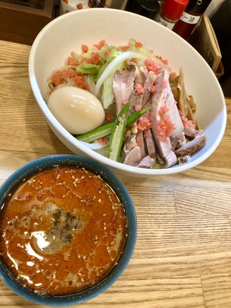 「【季節限定】冷やし辛つけそば ￥940」@中華そば専門 とんちぼの写真