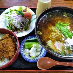 すみちゃんと醤油らーめんのセット 1150円