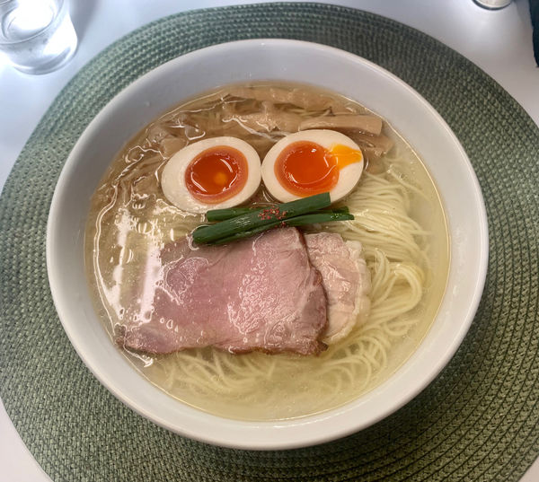 「味玉塩らぁ麺」@麺や金時の写真