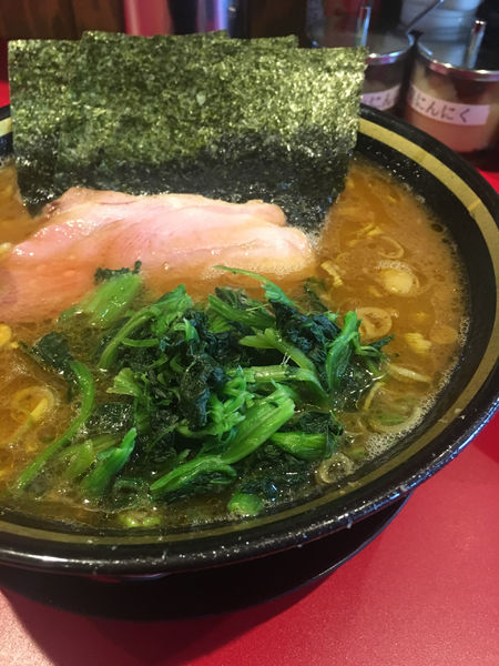 「ラーメン中盛り」@家系ラーメン 稲葉家の写真