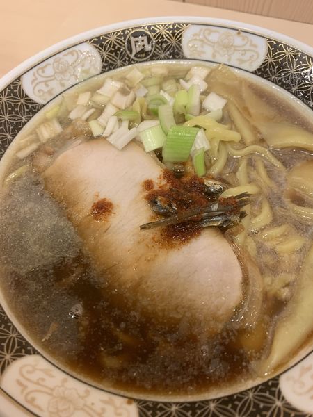 「すごい煮干しラーメン ￥870」@すごい煮干ラーメン野毛 すし 釣りきんの写真