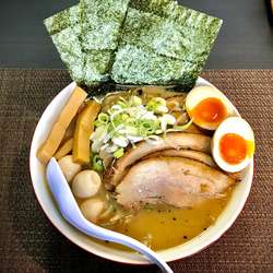 焼にんにく味噌+トッピング全のせ