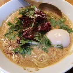 白胡麻担々麺¥860＋半熟味玉（クーポン）