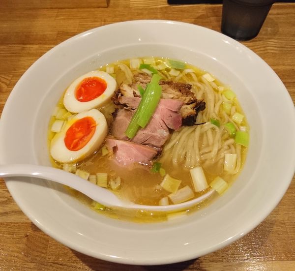 「限定 鯛煮干しと蟹そば」@麺処 青野の写真