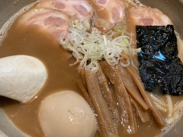 「味玉らーめん（大）＋チャーシュー」@麺屋吉左右の写真