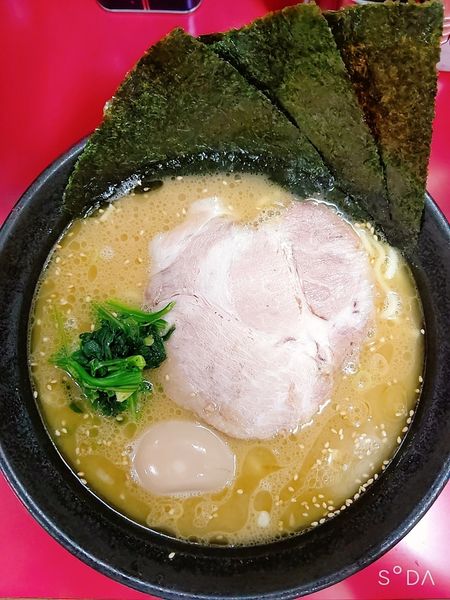 「1番人気のやつ(名前忘れた)」@横浜家系  一二三家の写真