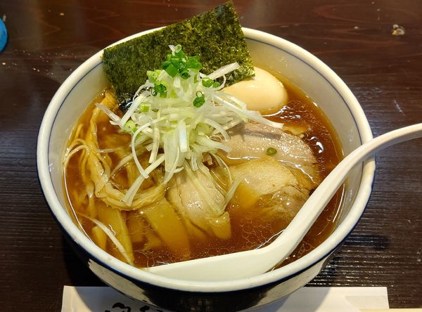 「特製醤油ラーメン1080円」@麺処 びぎ屋 磐田店の写真