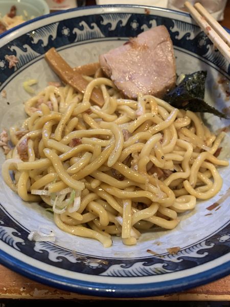 「油そば　ミニ牛スジ」@兎に角 松戸店の写真