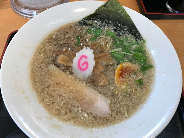 「豚だし背脂醤油らーめん 750円」@麺屋酒房 喜凛の写真