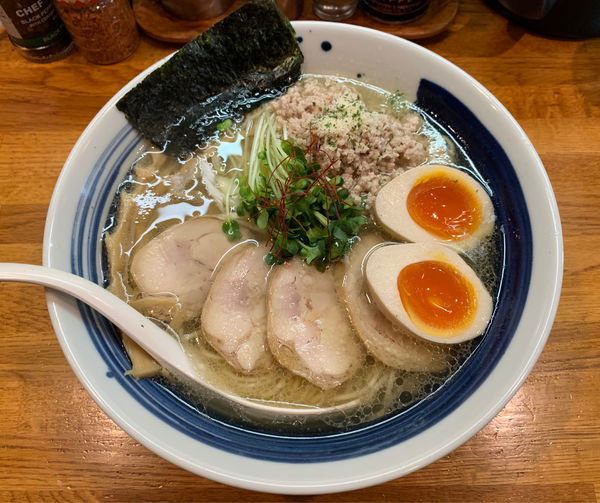 「塩鶏そば＋特製トッピング」@麺屋 鶏口の写真