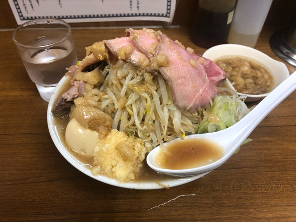 「ラーメン　豚増しMIX」@ラーメンの店 どでん 北浦和店の写真