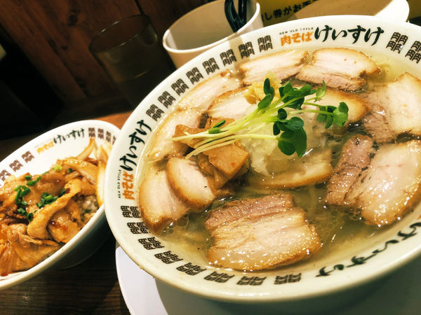 「肉煮干しそば」@NEW OLD STYLE 肉そば けいすけの写真