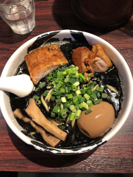 「黒武骨ラーメン」@麺屋武蔵 武骨の写真
