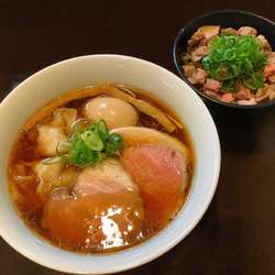 特製らぁ麺（醤油）+ チャーシューご飯