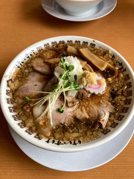 「肉そば背脂」@肉そば けいすけ 富里店の写真